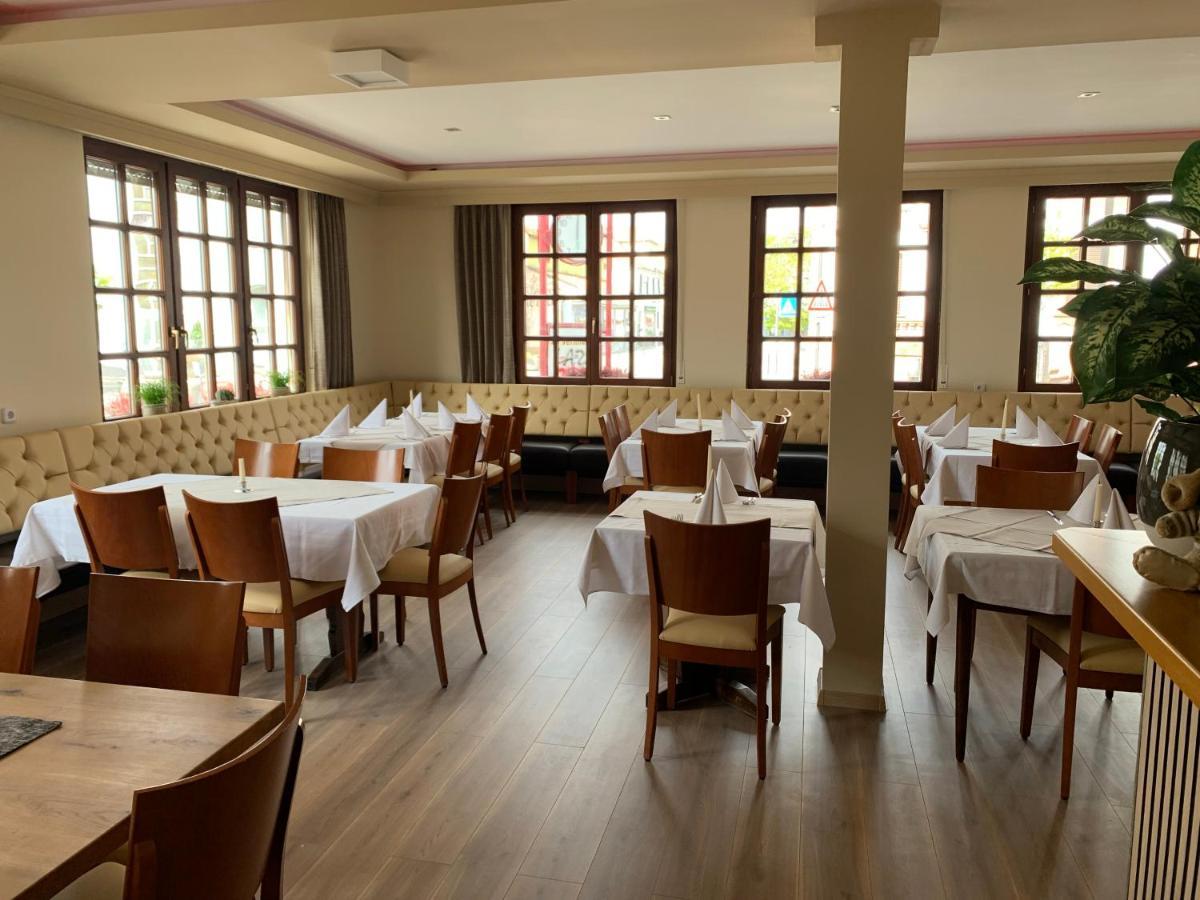Hotel Deutsches Haus Lampertheim Dış mekan fotoğraf